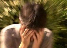 Russa abbandona il sentiero, si blocca per il panico… elisoccorsa