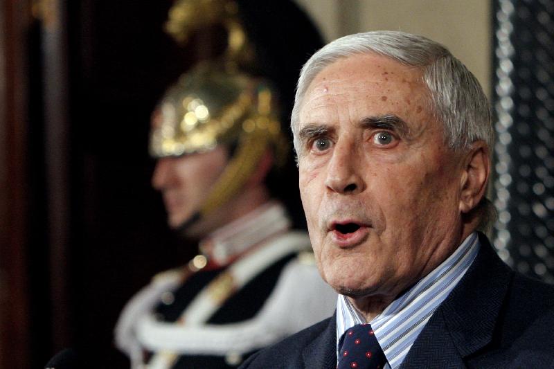 Marini bocciato, nemmeno gli onorevoli lecchesi lo votano