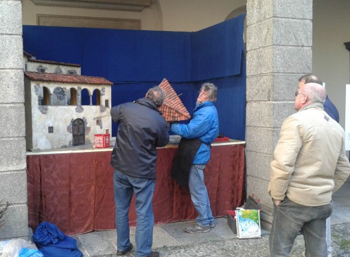 Allestimento_presepe_Comune