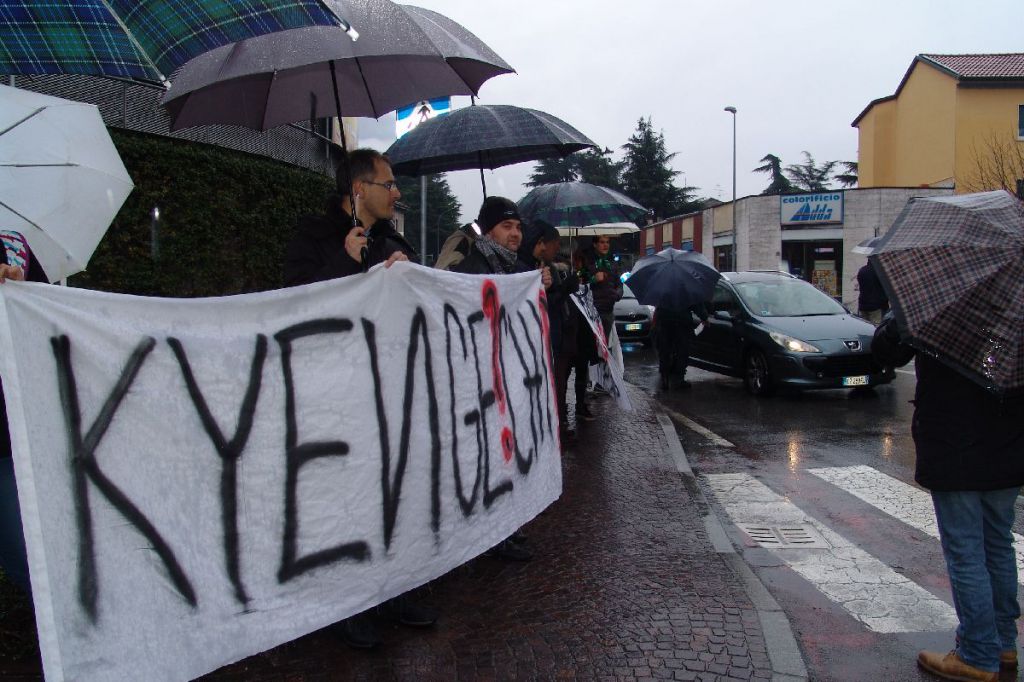 Kyenge a Lecco: proteste in città contro il ministro