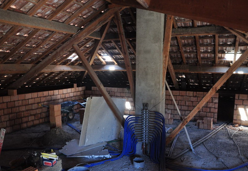 Via la maggiorazione sulla ristrutturazione dei sottotetti