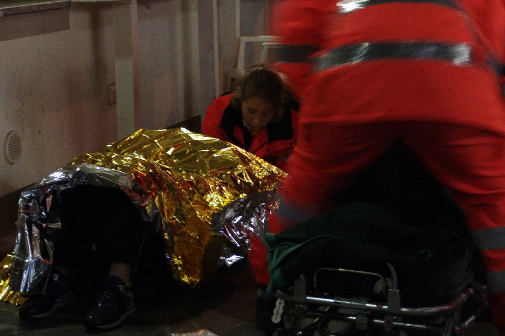 Furiosa lite a Dolzago: donna picchiata all’esterno di un bar