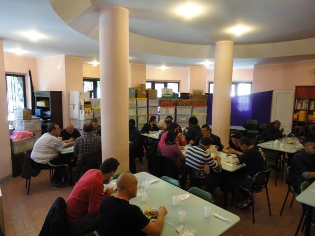 Pasqua al caldo per i senzatetto grazie al gruppo Rivalsa