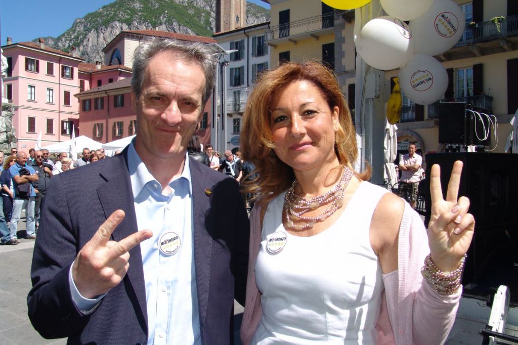 Piazza Cermenati “a 5 Stelle” per il VinciamoNoi Tour