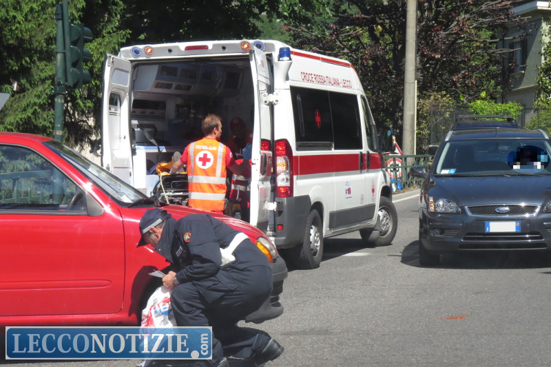 Incidente auto moto in corso Monte Santo senza gravi conseguenze