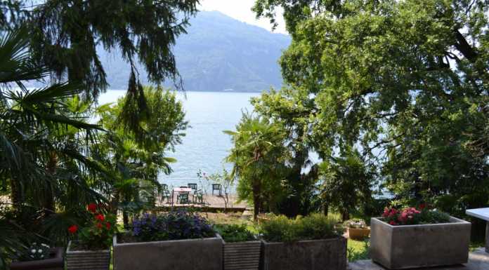 Dramma a Mandello, 30enne trovato morto nel parco di una villa