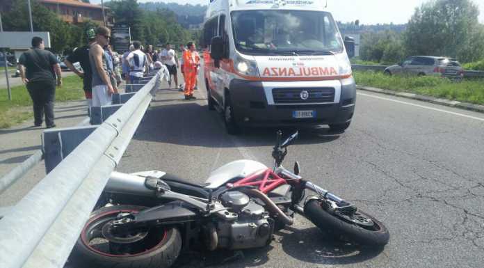 Paura a Castello B.za: auto contro moto, elisoccorso il biker