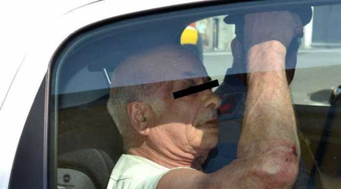 Mandello: “Qui non parcheggi” e lo accoltella al fianco