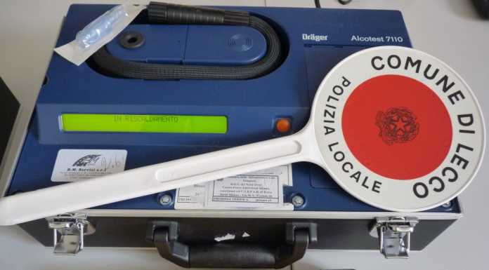 Ubriachi al volante in pieno giorno, fermati dalla Locale