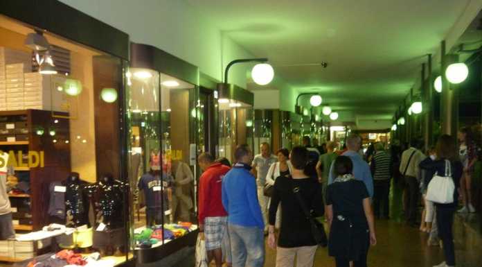 Giovedì penultimo appuntamento con lo shopping serale