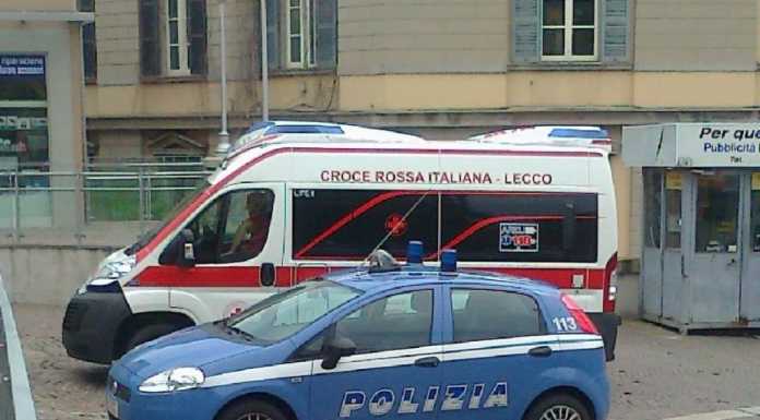 Capotreno aggredita da due stranieri, soccorsa in stazione