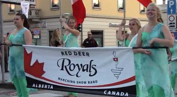 Calolzio: spettacolo bande con la canadese Red Deere Royals (Video)