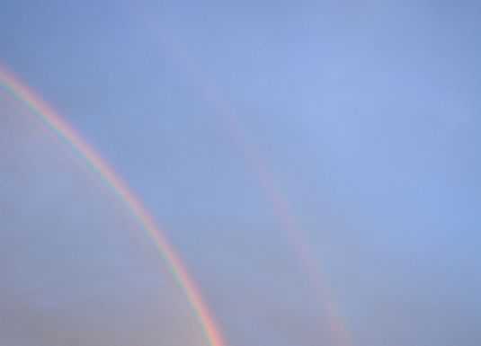 Due arcobaleni colorano il cielo della Brianza lecchese