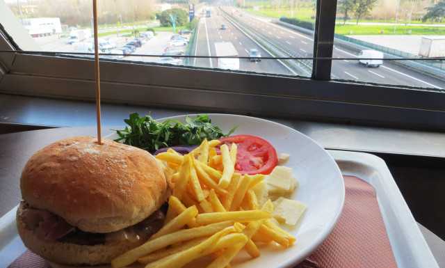 La salute vien mangiando: la dieta per chi è in viaggio
