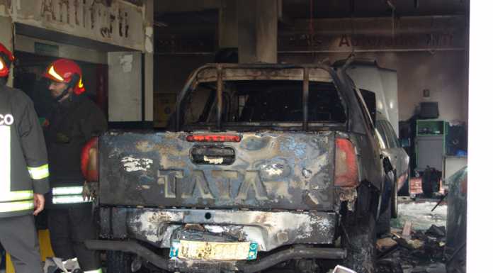 Paura a Malgrate, un incendio divora l’officina Bosch Car