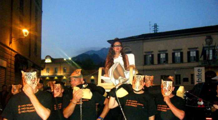 Contro il gioco d’azzardo la protesta diventa “flash mob”