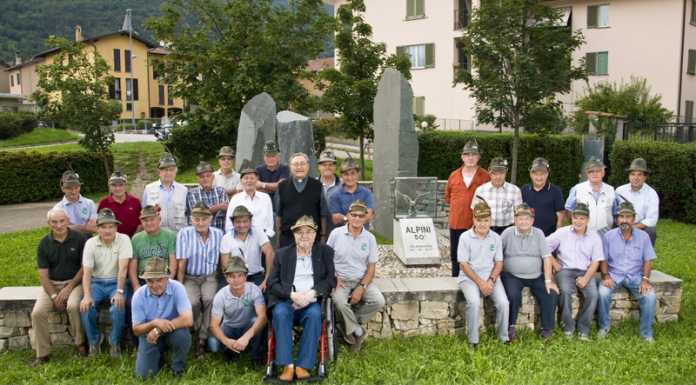 Don Massimo Frigerio lascia Valmadrera, gli Alpini lo salutano