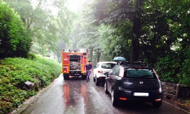 Galbiate: perde il controllo dell’ auto e si ribalta sulla Sp60, illeso