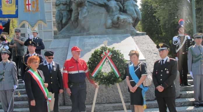 Assoarma celebra la 13^ festa con il corteo in onore dei caduti