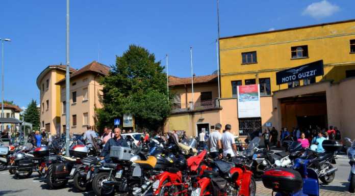 “Guzzi Open house”, a Mandello la pacifica invasione dei centauri