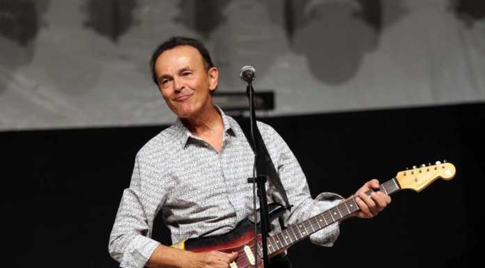 Il concerto di Dodi Battaglia fa il “pienone” alla festa di Maggianico