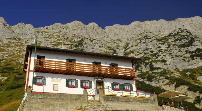 CAI Grigne Mandello, festa per il centenario al Rifugio Bietti-Buzzi