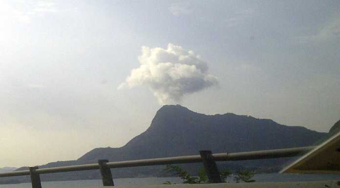 Foto lettore: il Monte Barro come un vulcano, ecco la sua “eruzione”