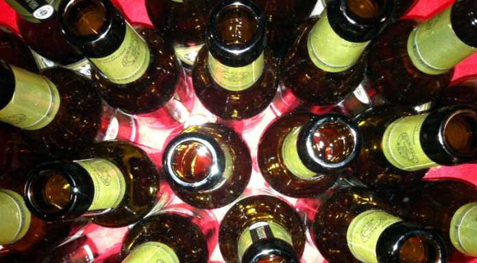 Esagera con l’alcol, 16enne ricoverata all’ospedale