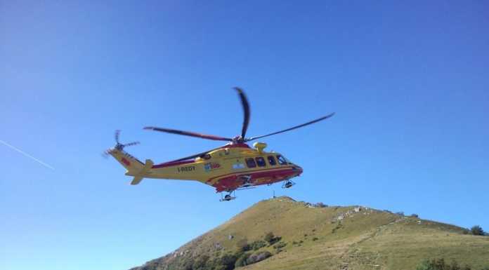 Elisoccorso al lavoro sul Cornizzolo, all’ospedale finisce un 34enne (foto)