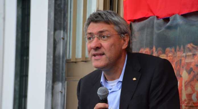 Landini a Lecco per la festa di Sel attacca il Governo Renzi