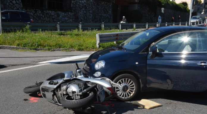 Malgrate: schianto auto- moto, ferito un motociclista