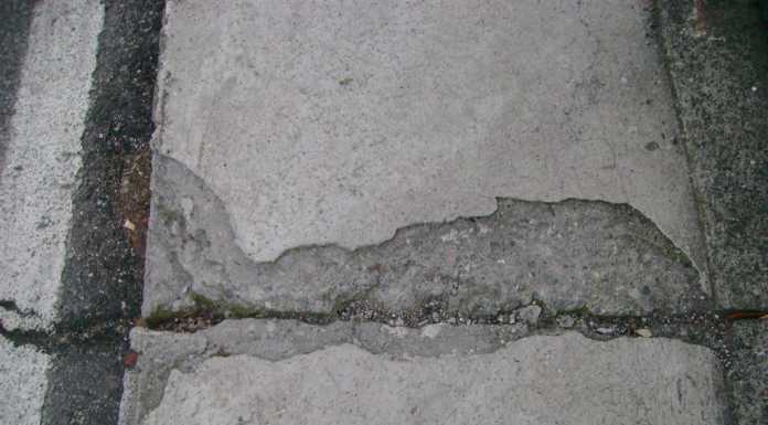 “Vivere Varenna” all’attacco su Pgt, parcheggio e marciapiede