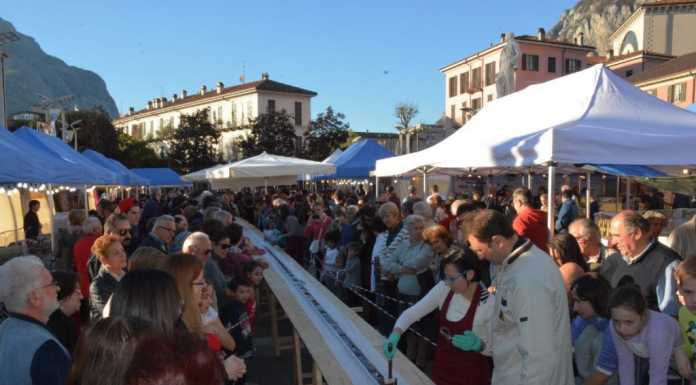 Una tavoletta da 21 metri inaugura la Fiera del Cioccolato