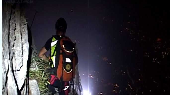 IL VIDEO: alpinisti soccorsi di notte sull’Anti Medale