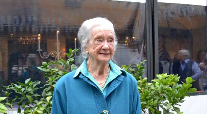 Domenica di festa a Mandello per i 100 anni di Pina Ratti Fasoli