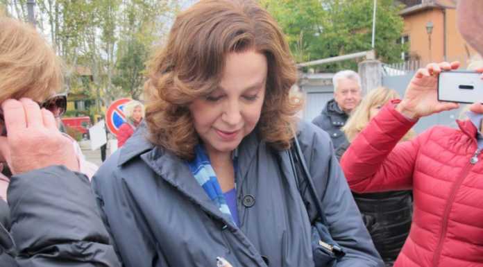 Piazza Era set per la Sandrelli, in scena anche i lecchesi