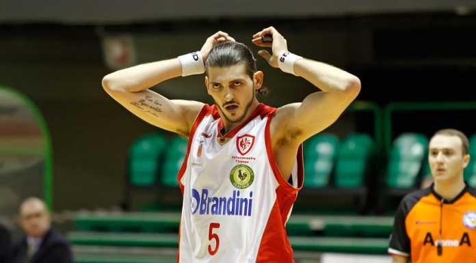 Cambio al Basket Lecco, fuori Tabbi e dentro Capitanelli