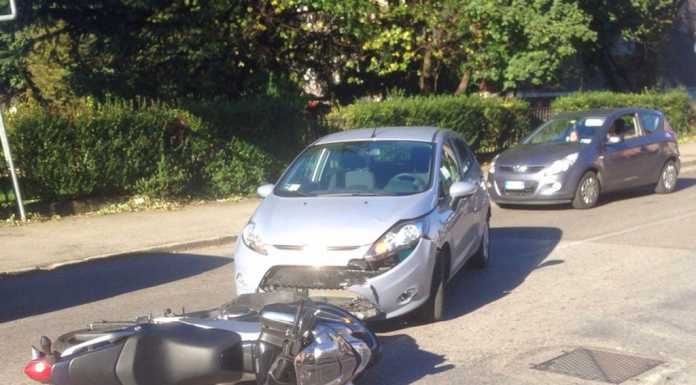 Calolzio: incidente in c.so Europa, ferito 42enne in moto