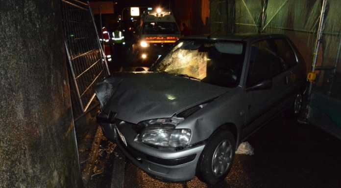 Calolzio. Fanno tutto da soli e si schiantano contro un muro