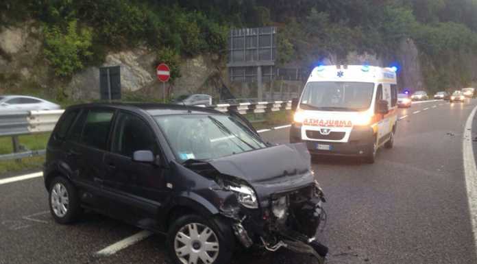 SS36. Ci risiamo, incidente all’altezza dello svincolo per Erba