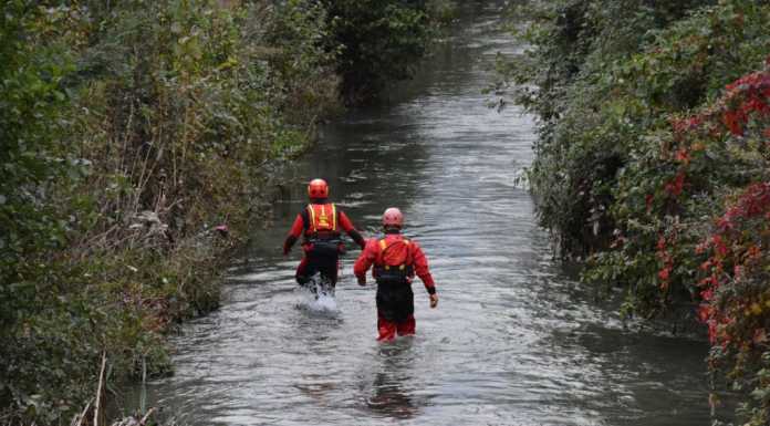 Minaccia di gettarsi dal ponte su Riotorto, ricercato dai soccorsi