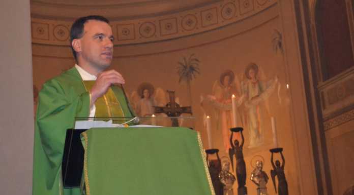 Don Alessandro a Mandello: “Celebrare qui è sempre un’emozione”