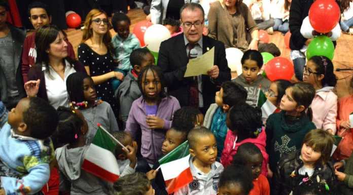 Cittadinanza civica a 200 bimbi, il sindaco: Per noi siete lecchesi