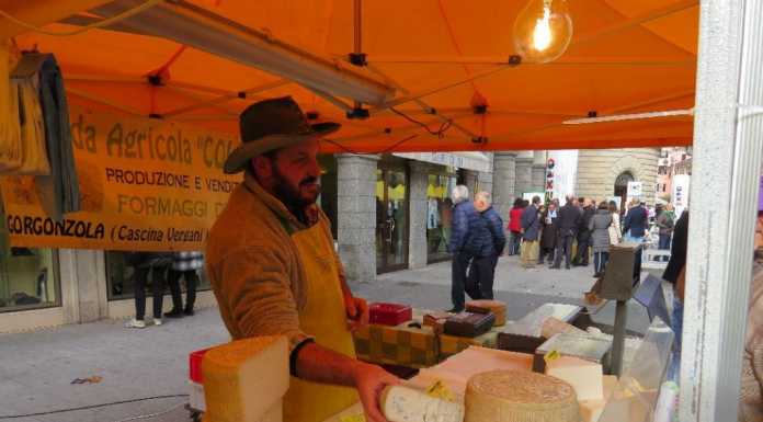 Domenica prodotti lecchesi in piazza per il “Mercato di Lecco”