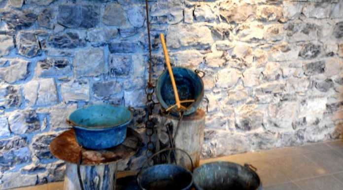 La cucina ai tempi del camino. Somana mette in mostra il passato