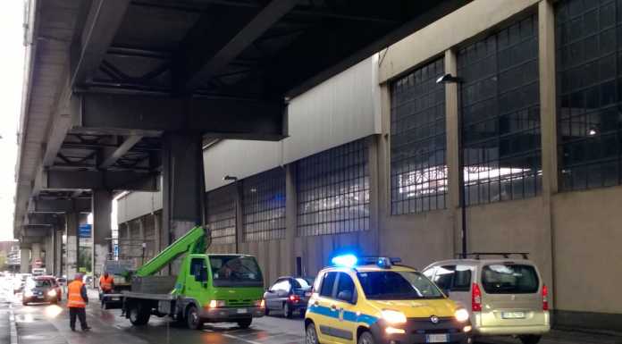 Lavori sotto il “terzo” ponte per la sostituzione dei pluviali