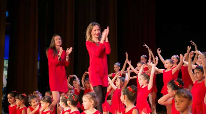 “Danzando per la ricerca”, successo per la serata griffata Ballet School