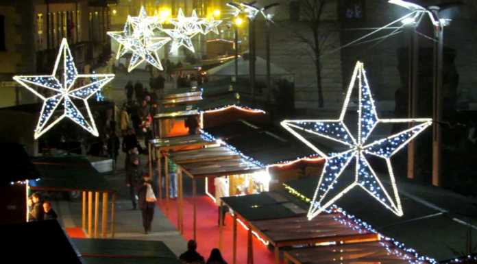 Corsa al regalo: weekend di acquisti, negozianti soddisfatti