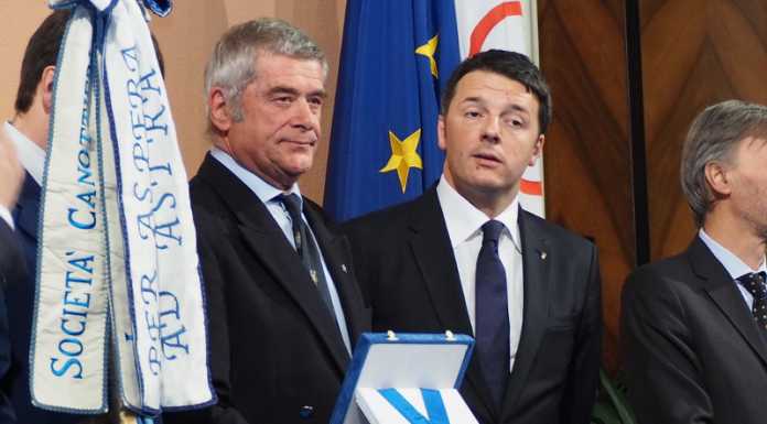 La Canottieri Lecco premiata da Renzi con il Collare d’Oro