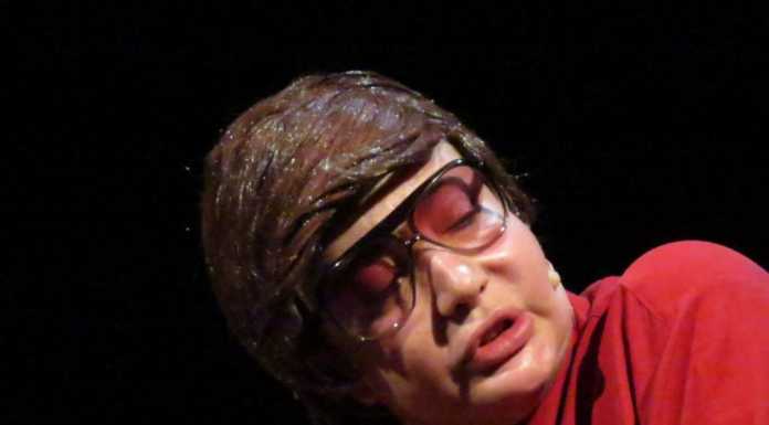 Applausi (ma non troppi) per “Hanno tutti ragione” di Iaia Forte